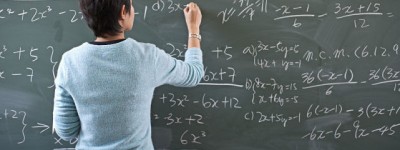 未来人工智能时代，学生是否不再需要老师？